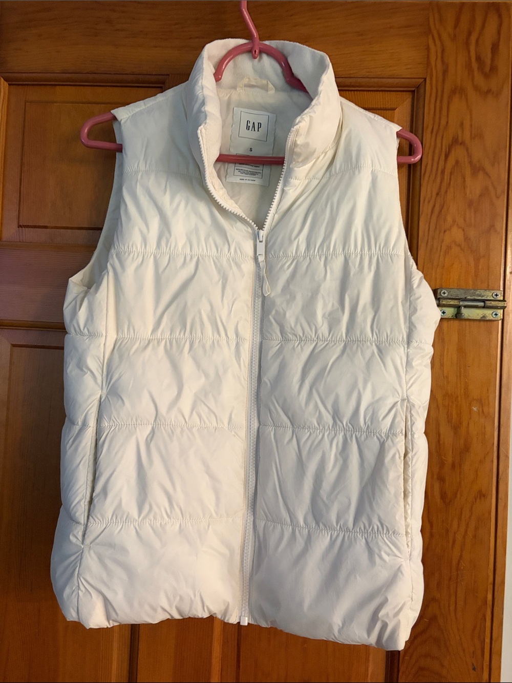 GAP Cream Quilted Puffer Vest